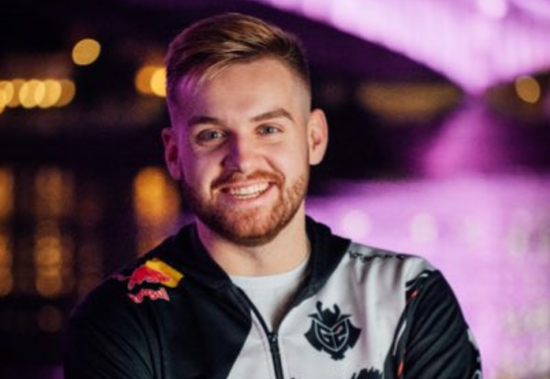 九号在王者荣耀十周年盛典中引领年轻潮流